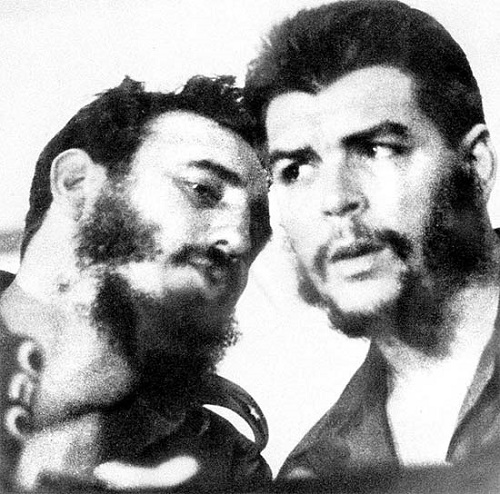 Os líderes da Revolução Cubana, Fidel Castro (à esq.) e o argentino Che Guevara